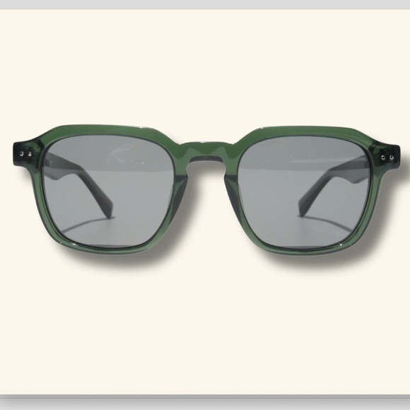 NWT Kiaura Eyewear Sunglasses Emerald Lautner Original - Picture 1 of 12